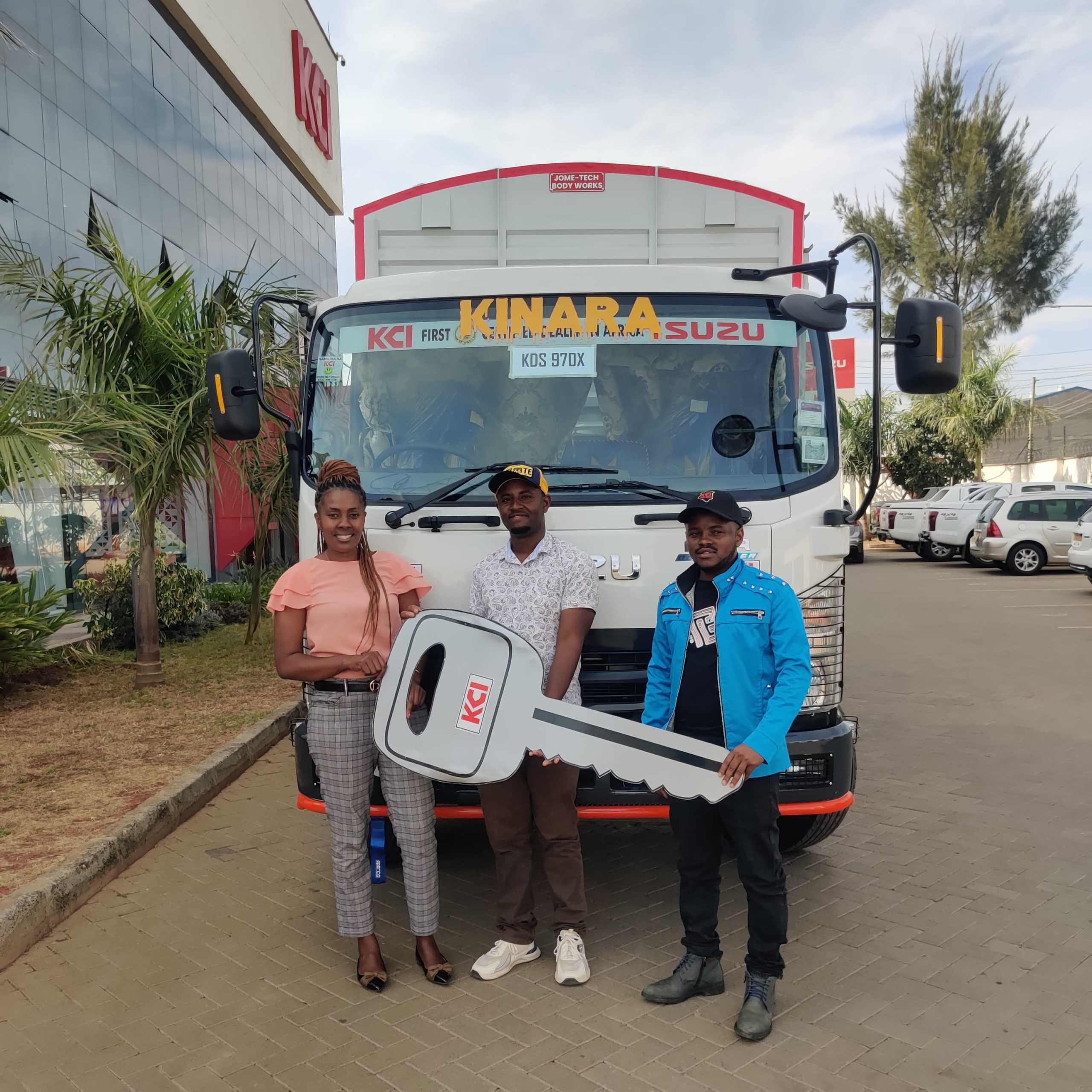 Stella wa isuzu gallery1