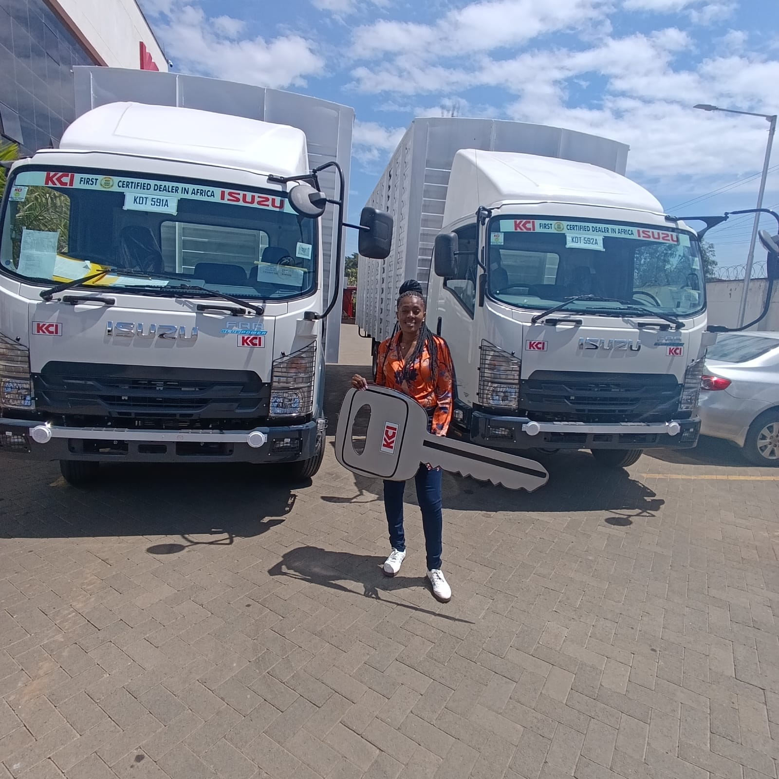 Stella wa isuzu gallery1c